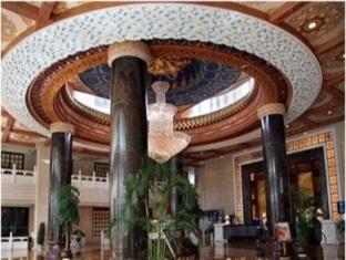 International Hotel Lijiang  Bagian luar foto