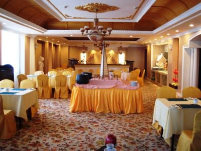 International Hotel Lijiang  Bagian luar foto